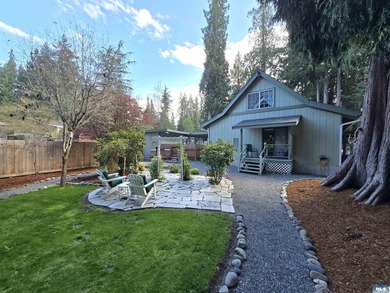 Beautifully Updated 3-Bedroom home sitting on a perfectly - photo 14
