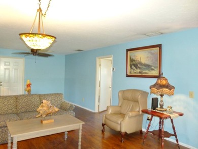Charming 3/2 Home with Lake Okeechobee Access! Enjoy waterfront - photo 15
