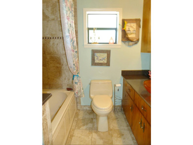 Charming 3/2 Home with Lake Okeechobee Access! Enjoy waterfront - photo 19