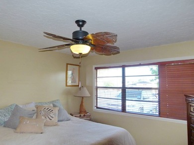 Charming 3/2 Home with Lake Okeechobee Access! Enjoy waterfront - photo 24