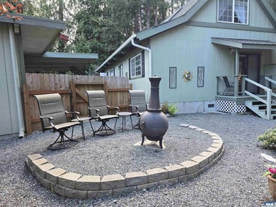 Beautifully Updated 3-Bedroom home sitting on a perfectly - photo 24