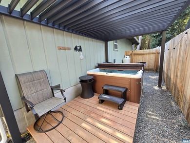 Beautifully Updated 3-Bedroom home sitting on a perfectly - photo 28