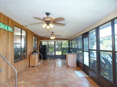 Charming 3/2 Home with Lake Okeechobee Access! Enjoy waterfront - photo 36