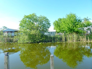 Charming 3/2 Home with Lake Okeechobee Access! Enjoy waterfront - photo 44