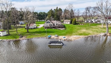 Fish Lake - LaGrange County Home For Sale in Lagrange Indiana