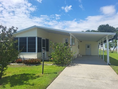 Lake Mariana Home For Sale in Lake Alfred Florida