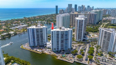 Stunning PENTHOUSE CORNER unit now available in the prestigious - photo 4
