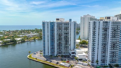 Stunning PENTHOUSE CORNER unit now available in the prestigious - photo 10