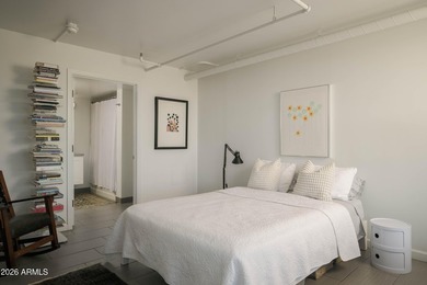 Experience refined urban living at pet-friendly Lofts on Thomas - photo 9
