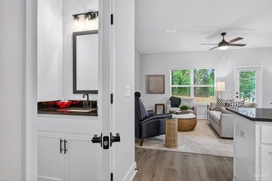 Move In Ready! Located within 20 minutes Downtown Pensacola! - photo 11