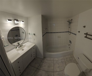 Stunning investment opportunity in the desirable Milano - photo 17