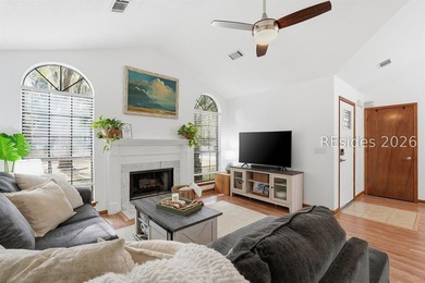 Ranch-style brick home off Sunset Blvd with no HOA! This 3 bed 2 - photo 4