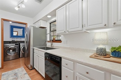 Ranch-style brick home off Sunset Blvd with no HOA! This 3 bed 2 - photo 10