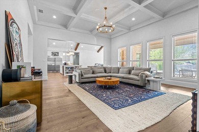 Located in the exclusive Barrett Heights, a section of Oak - photo 6