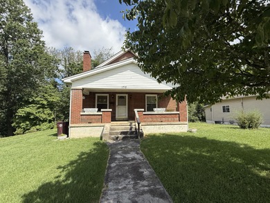 Lake Cumberland Home Sale Pending in Somerset Kentucky