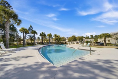 Welcome to The Verandas of Freeport, where comfort, convenience - photo 2