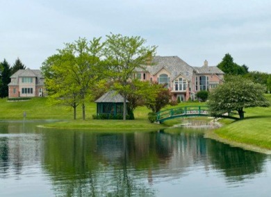 Lake Home For Sale in Oconomowoc, Wisconsin