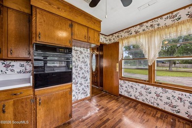 Discover a unique 1.86-acre property just minutes from Kings Bay - photo 11