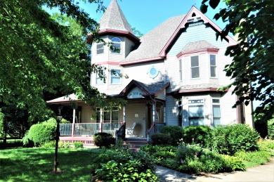Rock River - Winnebago County Home For Sale in Rockton Illinois