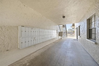 Welcome to this well-maintained 1-bedroom, 1-bathroom - photo 27