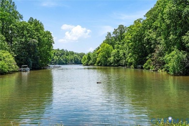 Through no fault of its own, this wonderful property is back on - photo 36