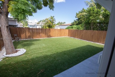 Investor Opportunity - Fully Rented Triplex in Prime Miami - photo 5