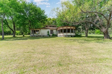 Lake Home For Sale in Quinlan, Texas