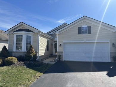 Manchester Village Beauty... Beautiful 3 BR/2BTH Evergreen model - photo 2