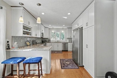 Welcome to a spacious, well-maintained home in Kiln Creek! This - photo 11