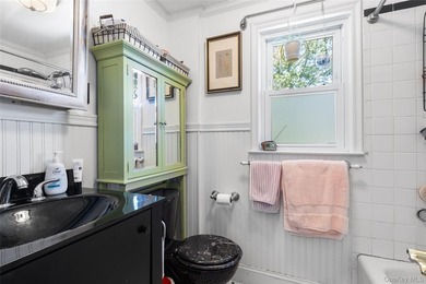 Discover this private retreat in the heart of Westchester - photo 12