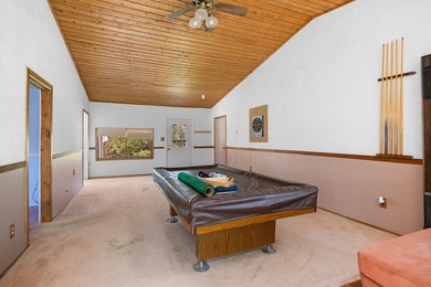 Plenty of potential with this spacious 3 bed 2 bath home on 10 - photo 14
