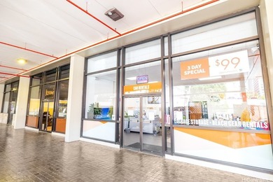 Rare opportunity at Island Colony in the heart of Waikiki! One - photo 18