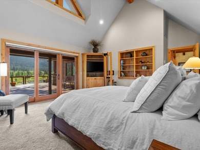 Perched on the prestigious Quail View bluff, this extraordinary - photo 22