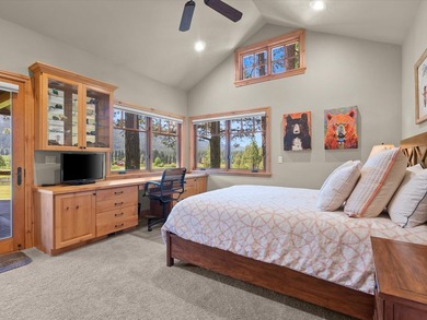 Perched on the prestigious Quail View bluff, this extraordinary - photo 28