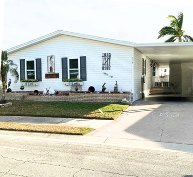 (private lake, pond, creek) Home For Sale in Parrish Florida