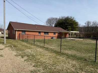 This beautiful 3 bedroom 2 1/2 bath brick home has been fully - photo 4