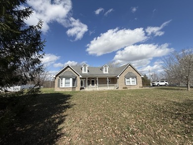 Lake Cumberland Home For Sale in Jamestown Kentucky