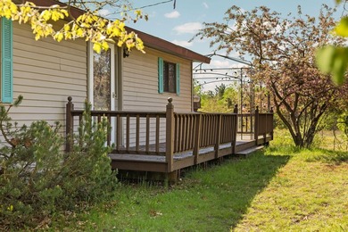 Plenty of potential with this spacious 3 bed 2 bath home on 10 - photo 48