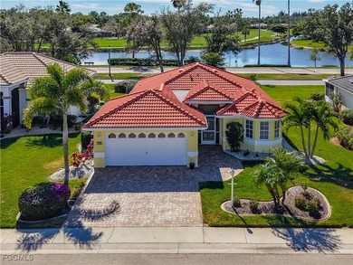 (private lake, pond, coastal) Home For Sale in North Fort Myers Florida