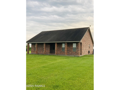 (private lake, pond, coastal) Home For Sale in New Iberia Louisiana