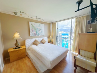Welcome to elevated island living at the Pavilion at Waikiki! - photo 4