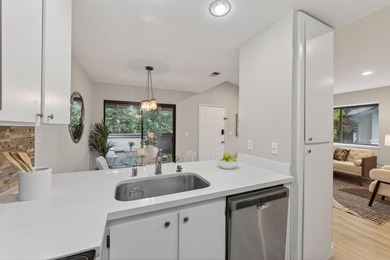 Centrally located in San Jose's Silicon Valley, walking distance - photo 11