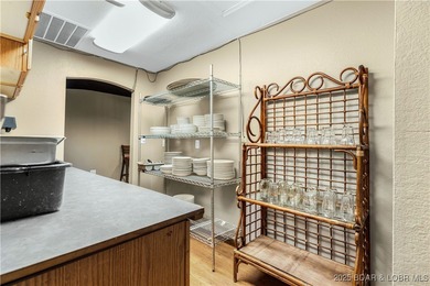 Fully updated commercial property ready for your next venture! - photo 14