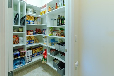 Welcome to Veranda Gardens, where luxury meets convenience - photo 14
