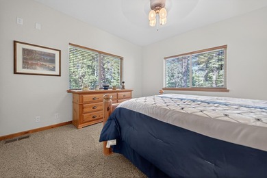 Refined Single-Story Custom Home in Prestigious Lake Almanor - photo 17