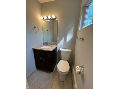 This stunning, meticulously maintained 4-bedroom, 2.5-bath - photo 9
