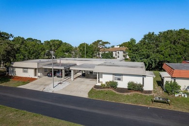 Under contract-accepting backup offers. Welcome to Villa Del - photo 31