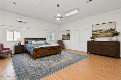 Welcome to 1975 Green Village Drive, where lakefront living and - photo 35