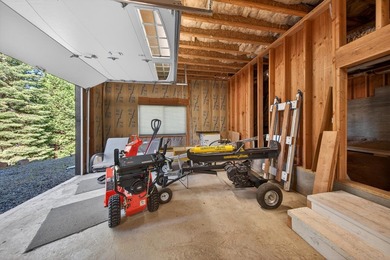 Refined Single-Story Custom Home in Prestigious Lake Almanor - photo 35