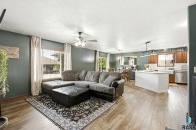 **** Sunday 6/21 Open House is cancelled per seller **** - photo 5